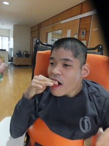 平成２５年１２月２０日ピザ・アントレさん（ピザ贈呈式）DSCF7353 (26)